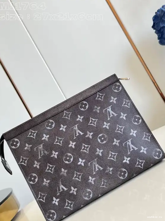 WIS VOYAGE-27*21*6CM VUITTON LOUIS POCHETTE 0530